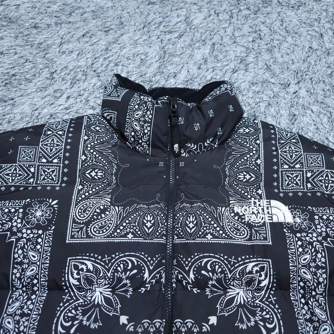 노스페이스) L 남자 페이즐리 눕시패딩 구스다운 / 왕눈이샵 상품이미지3