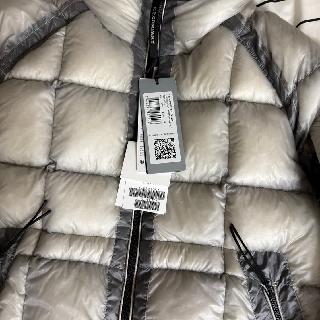 CP컴퍼니 DD쉘 디디쉘 패딩 코리아 익스클루시브 S 사이즈 상품이미지2