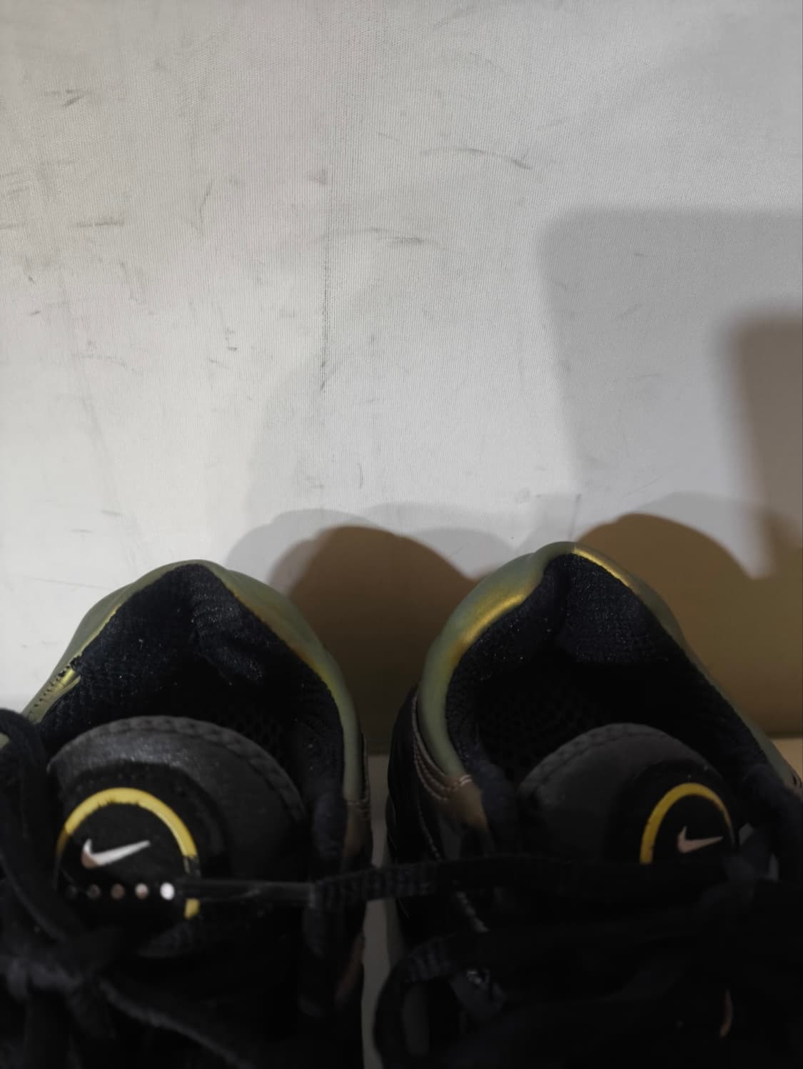 255mm 나이키 에어맥스 튠드 셀러리 운동화  상품이미지5