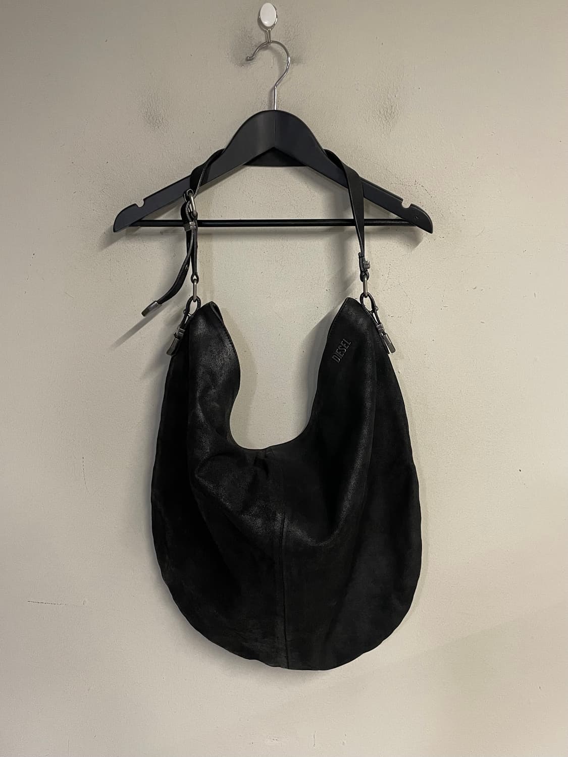 DIESEL suede hobo bag 상품이미지1