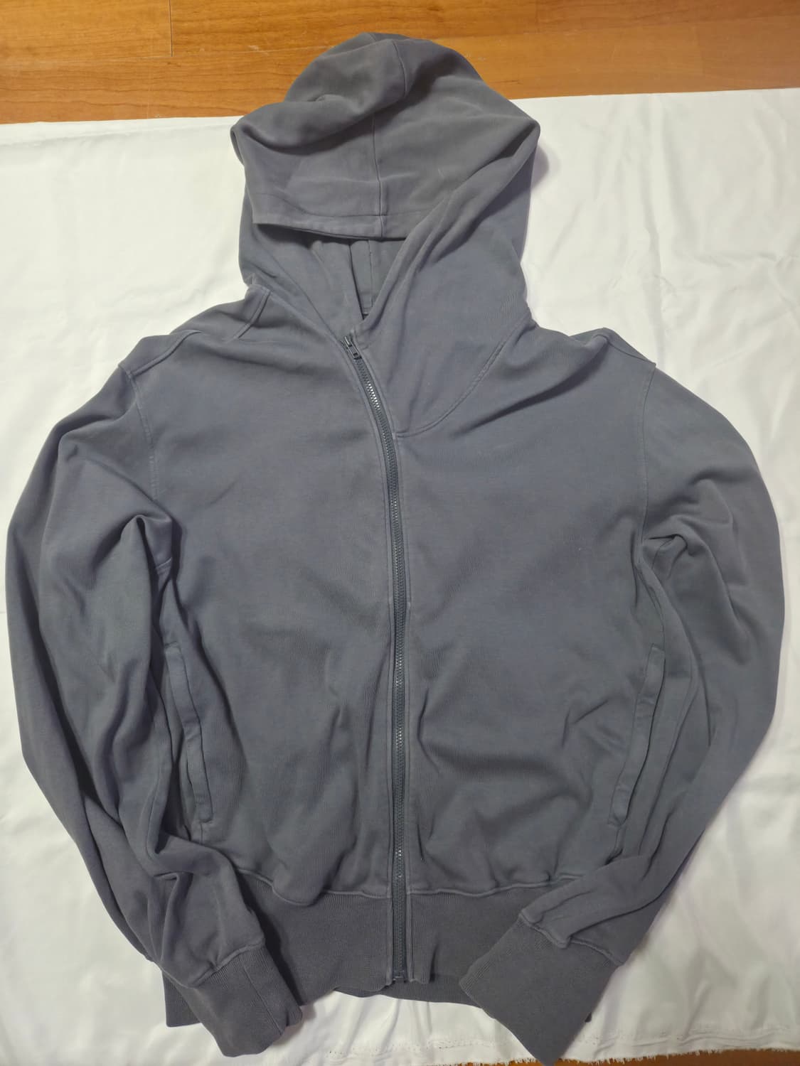 EE 누마레 커브드 후드집업 상품이미지3