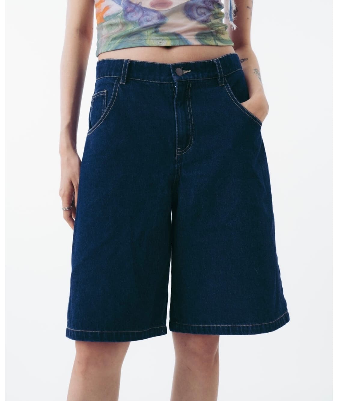 Oversized Girlfriend Jorts 패치 버뮤다 팬츠 상품이미지2