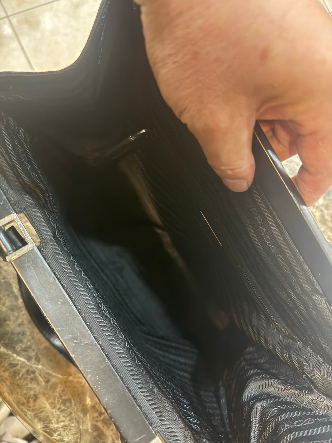 정품 프라다 캔버스 숄더백 팝니다 상품이미지6