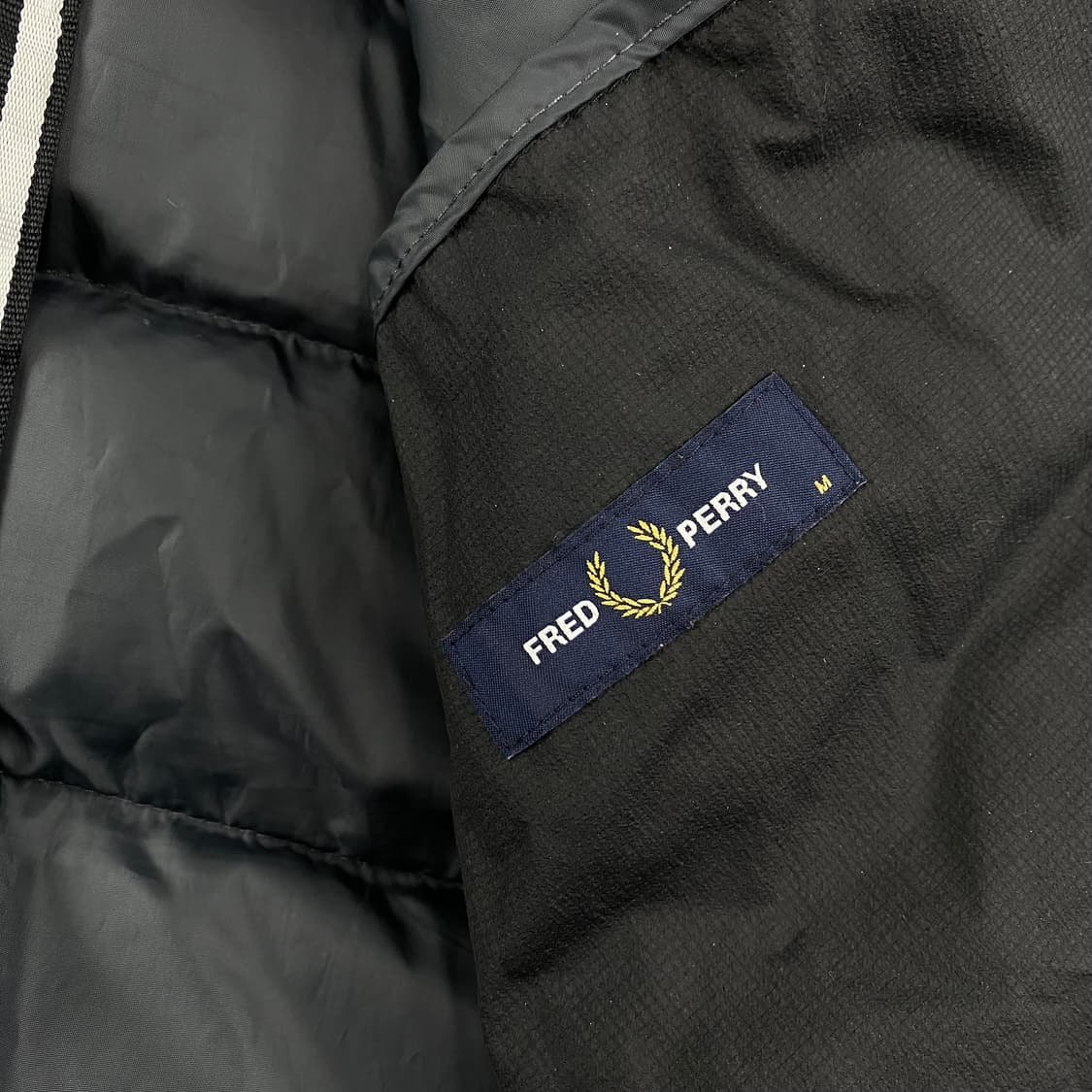 프레드페리 자수 스몰 로고 블랙 점퍼(98) 상품이미지7