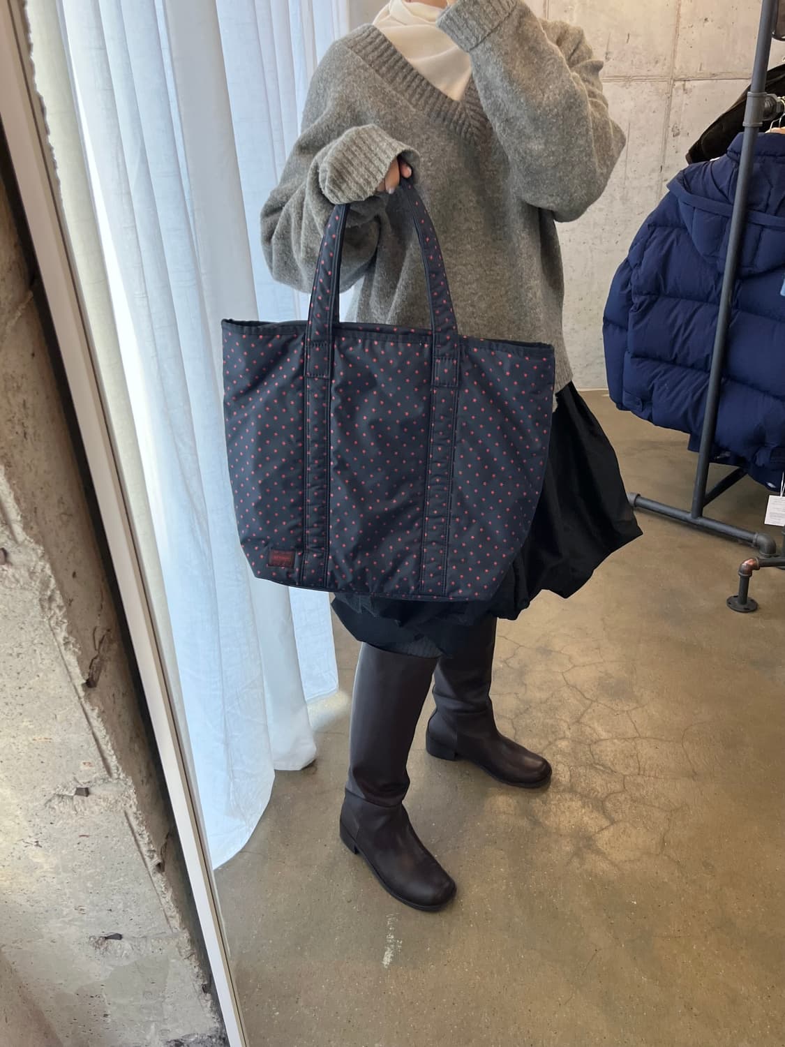 포터 별 패턴 숄더백 네이비 상품이미지4