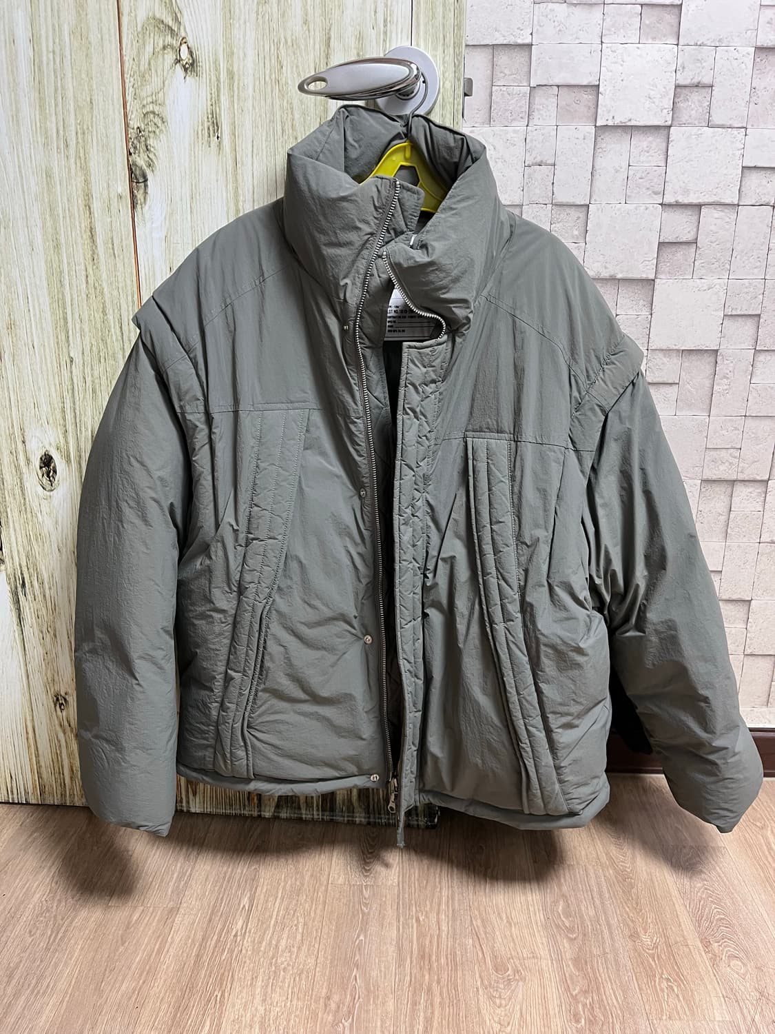 비슬로우 몬스터 숏패딩 카키 M 사이즈 상품이미지3