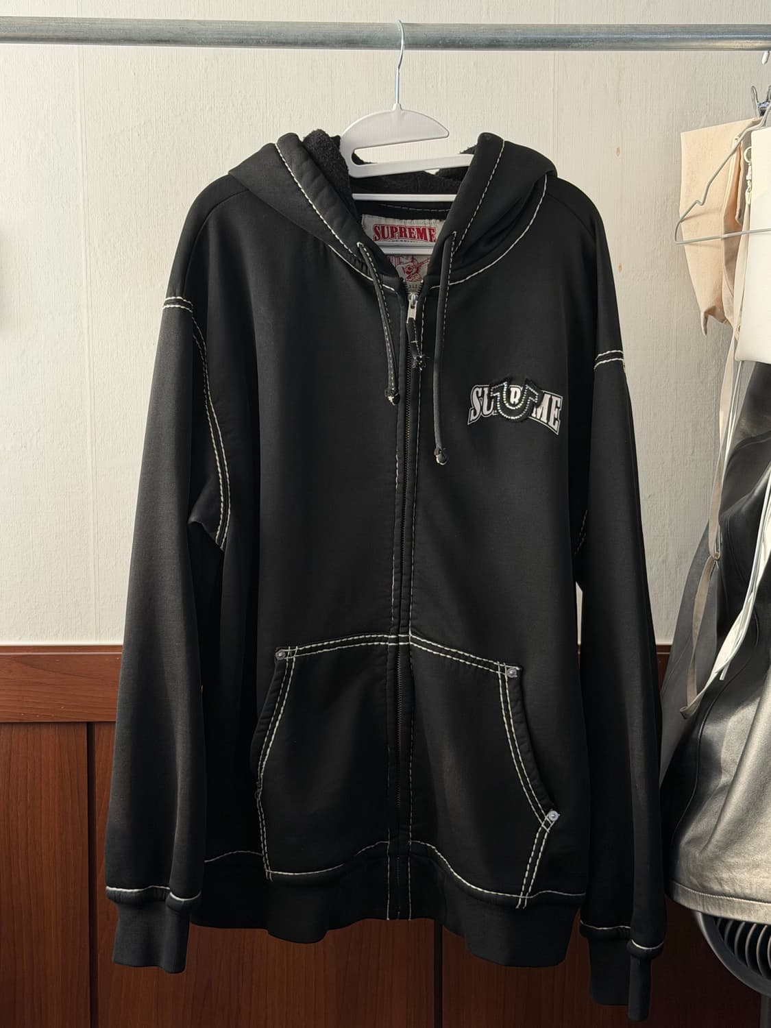 슈프림 트루릴리전 집업 후드 스웨트셔츠 블랙 22FW 상품이미지2