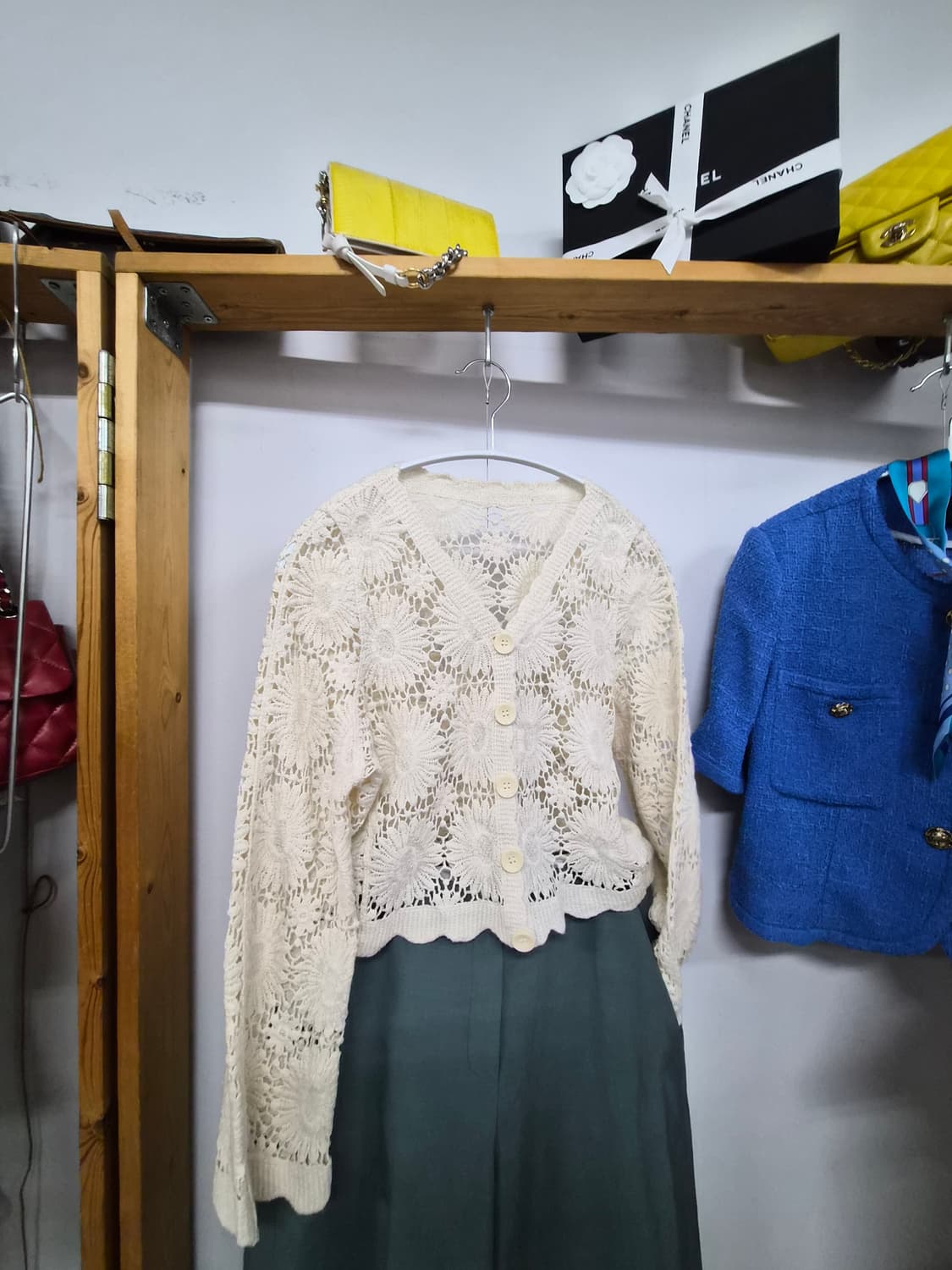 에스닉 자수  크로셰 가디건. 세컨플로어 춘하팬츠 상품이미지2