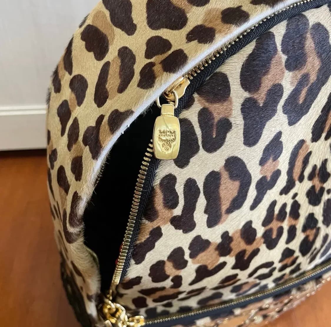 MCM x 페노메논 레오파드 백팩 상품이미지5