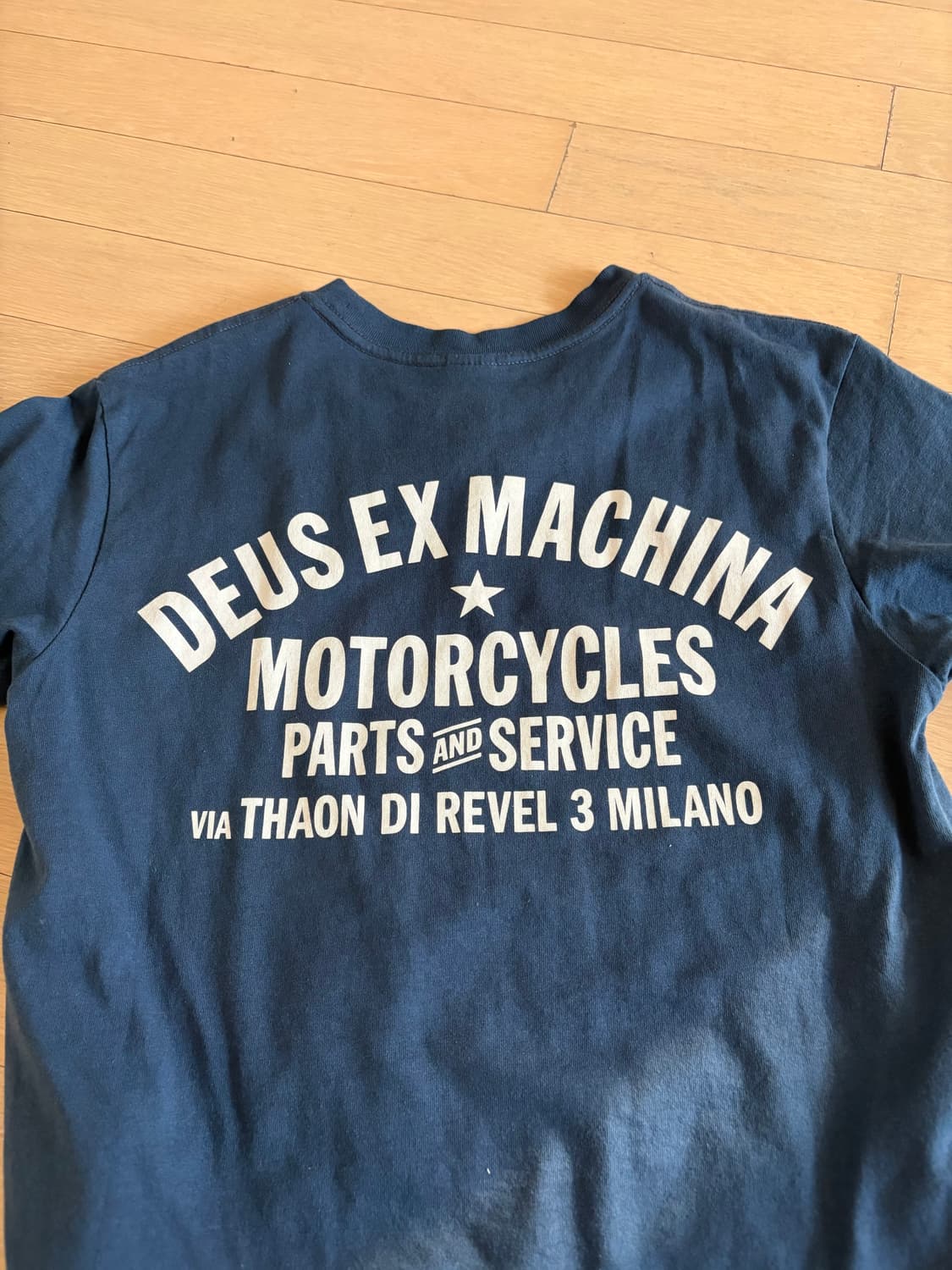 데우스 반팔 xs 상품이미지1