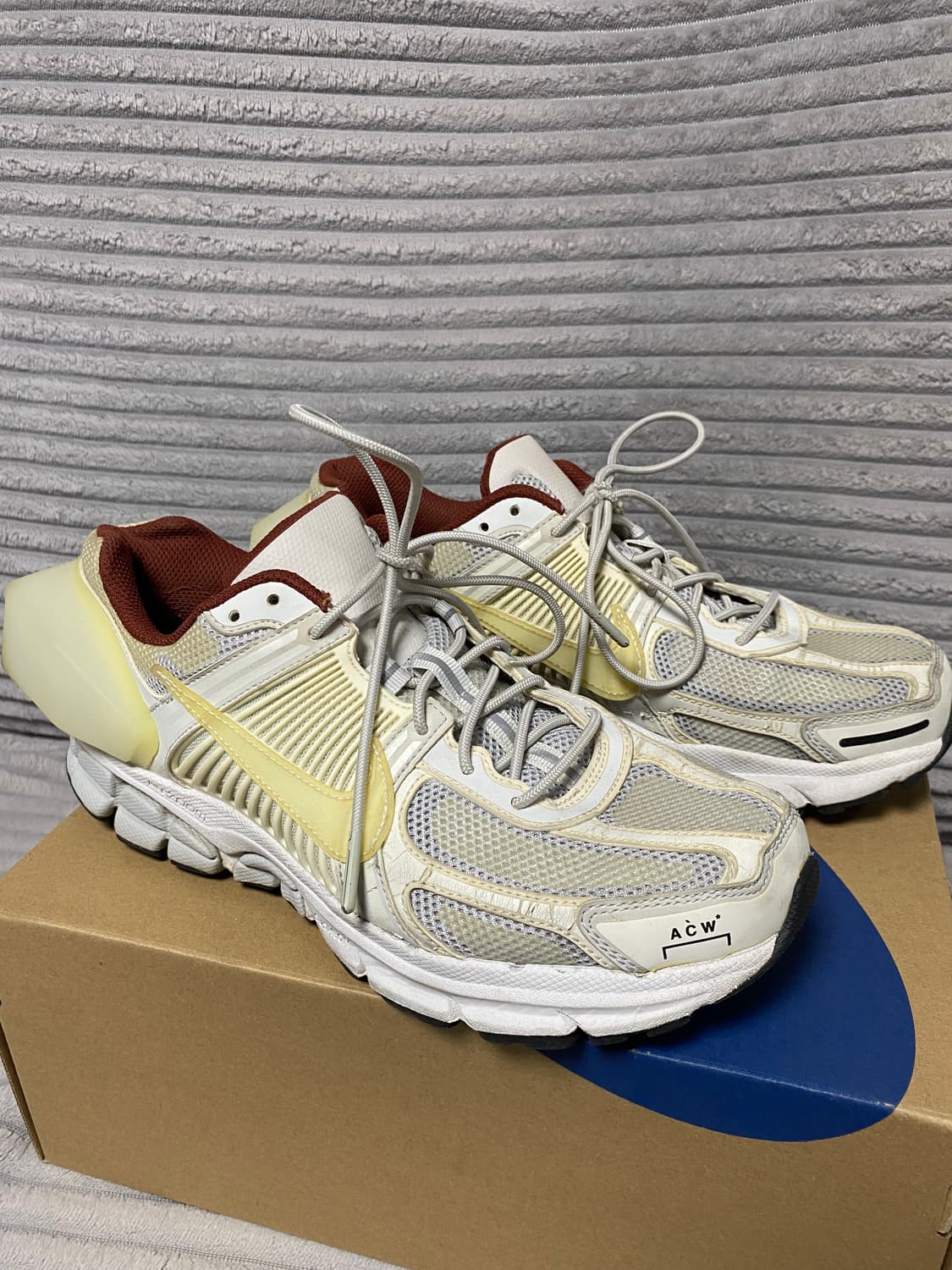 나이키 x 어콜드월 줌 보메로 5 화이트 260 상품이미지1