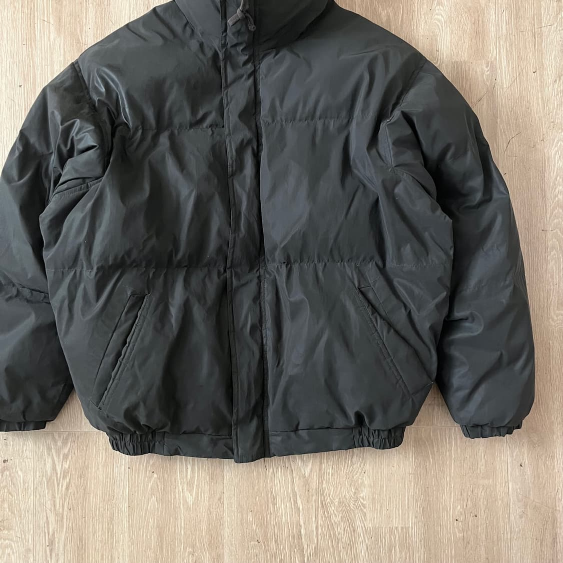 Fear of God Essentials 하이넥 푸퍼 패딩 점퍼 상품이미지3