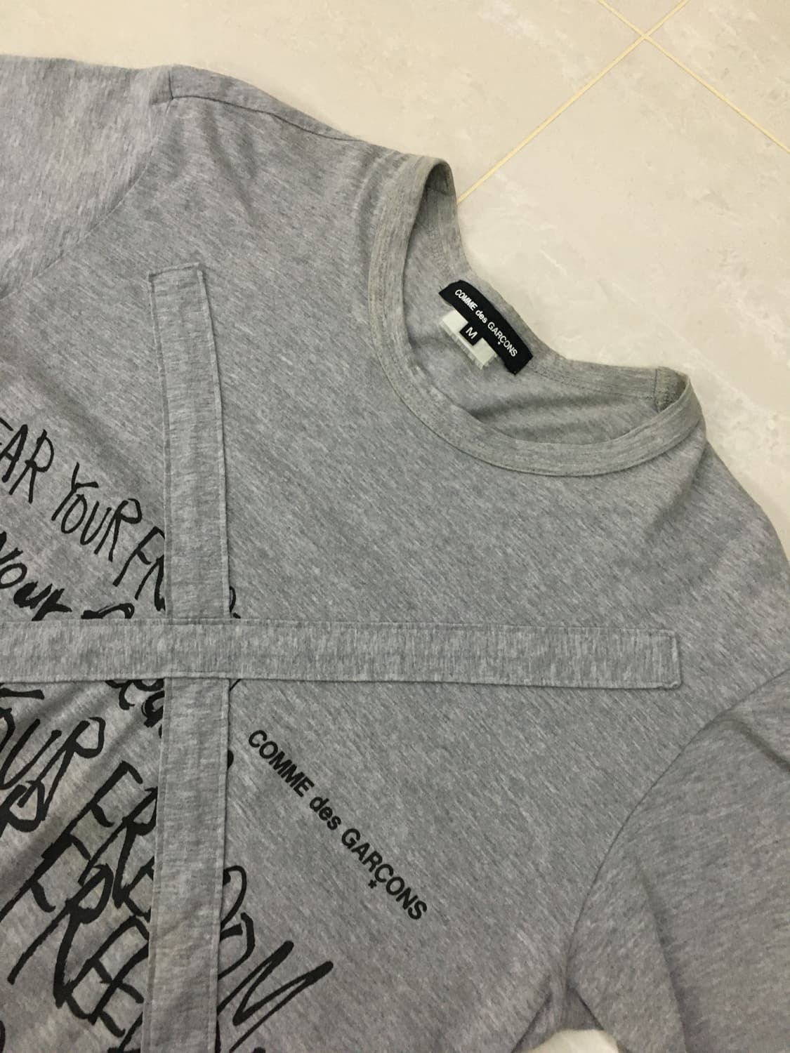 꼼데가르송 프리덤 티셔츠  상품이미지2