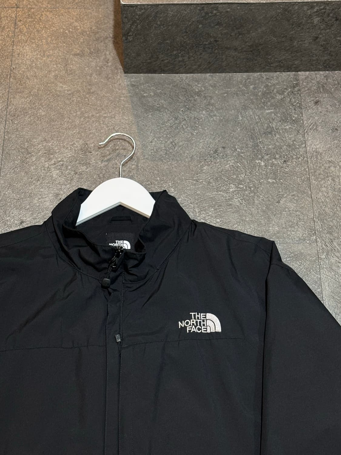노스페이스 윈드스토퍼 바람막이 블랙 110사이즈 상품이미지4