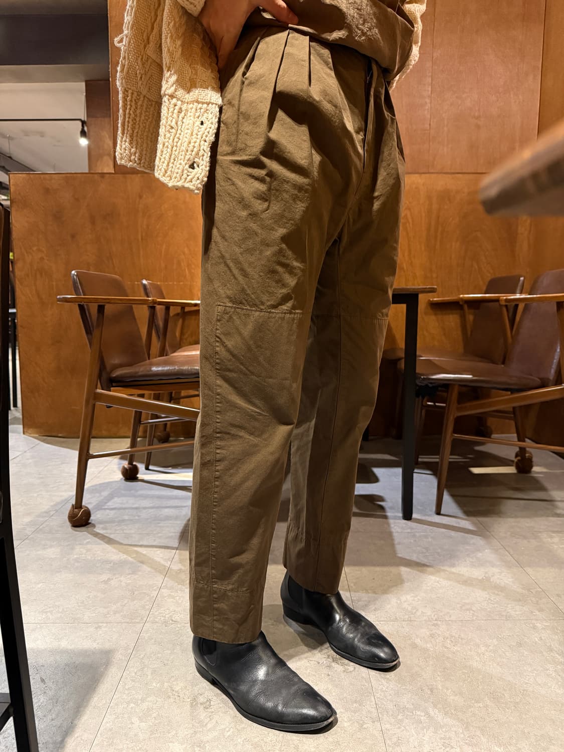 르메르 19fw 다크 브라운 팬츠 판매합니다 상품이미지3