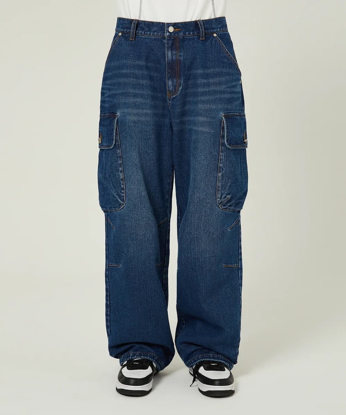 와이케이 파라슈트 카고 워시드 데님 팬츠 미디엄블루 상품이미지3