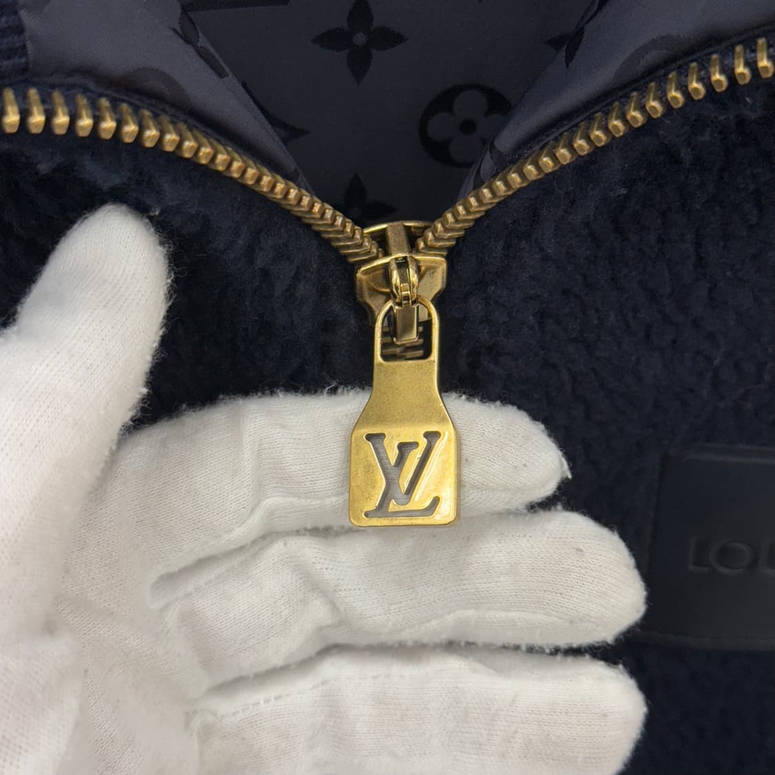 [XL] 루이비통 레더패치 플리스 블루종 상품이미지5