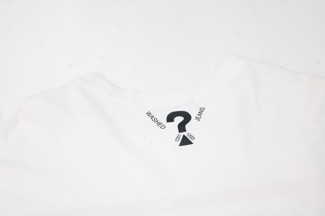 게스 GUESS 빈티지 빅 트라이앵글 로고 화이트 반팔 티셔츠 (L) 상품이미지8