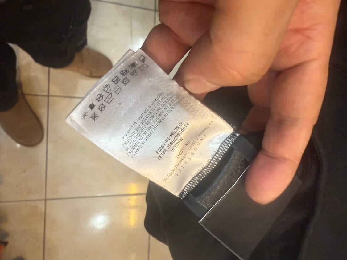 95-100 정품 어웨이크+몽클레어 매글리아 후드티 팝니다 상품이미지5