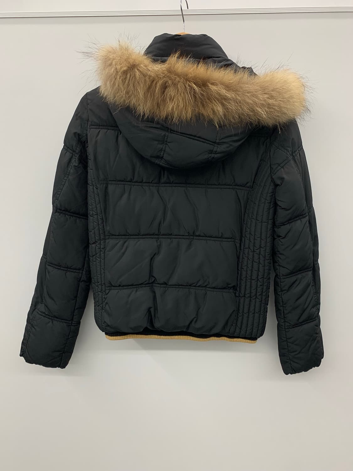 에비수 퍼후드 라인 크롭 패딩 상품이미지6