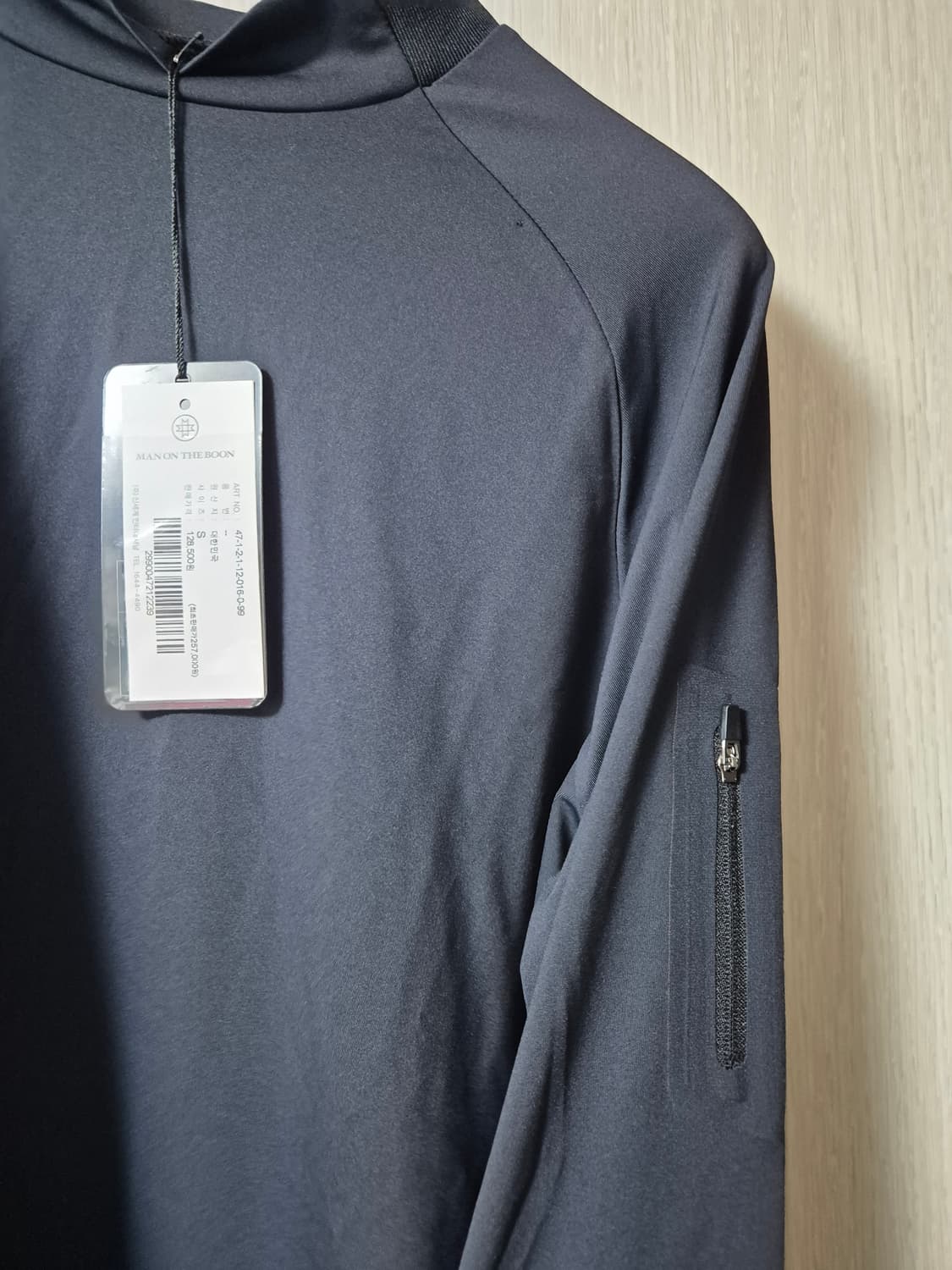 (새제품) 맨온더분 스포츠 기능성 티셔츠 하이넥긴팔 95 상품이미지8