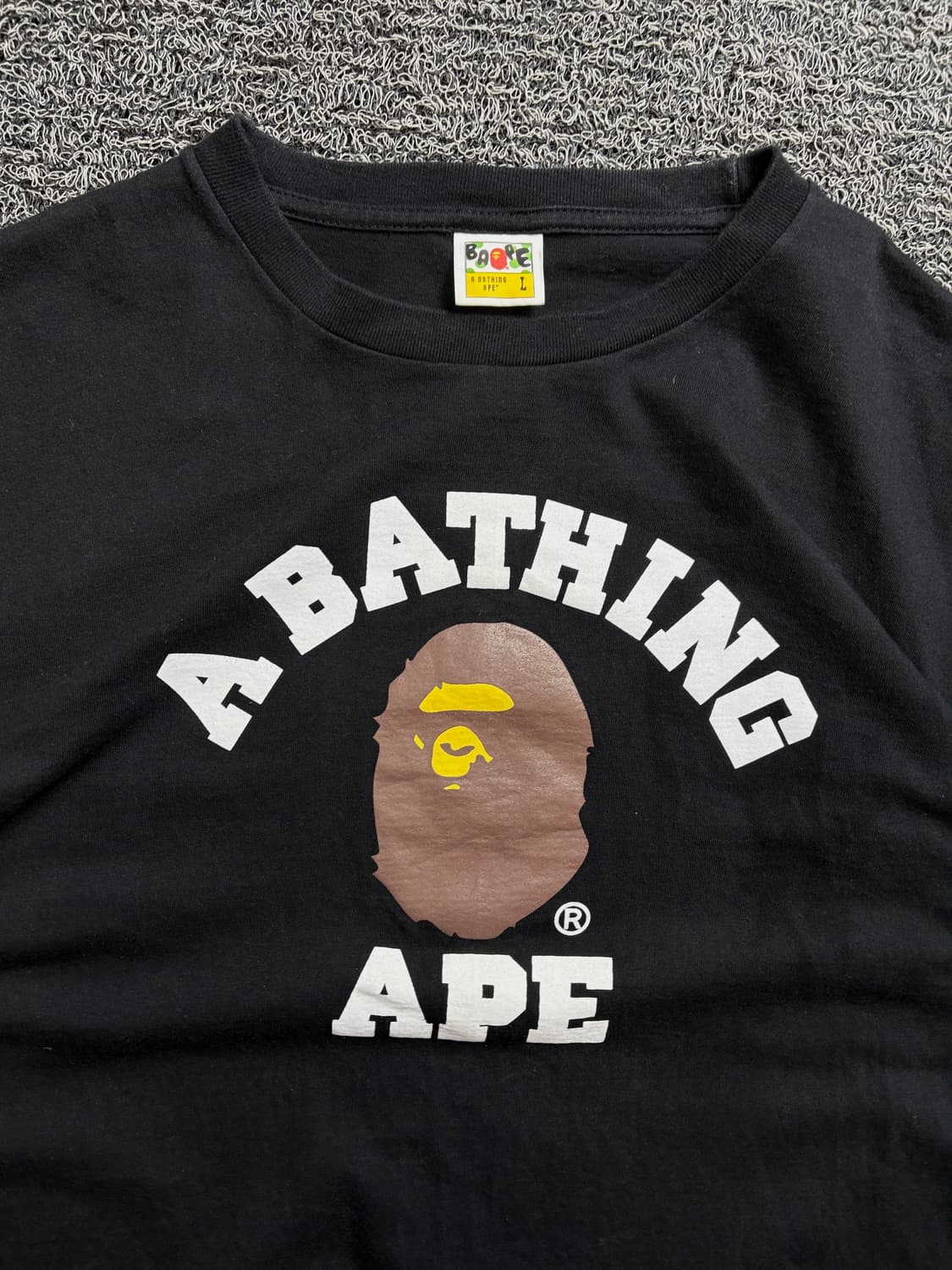 베이프 컬리지 빅로고 박시핏 블랙 티셔츠 2191 상품이미지1