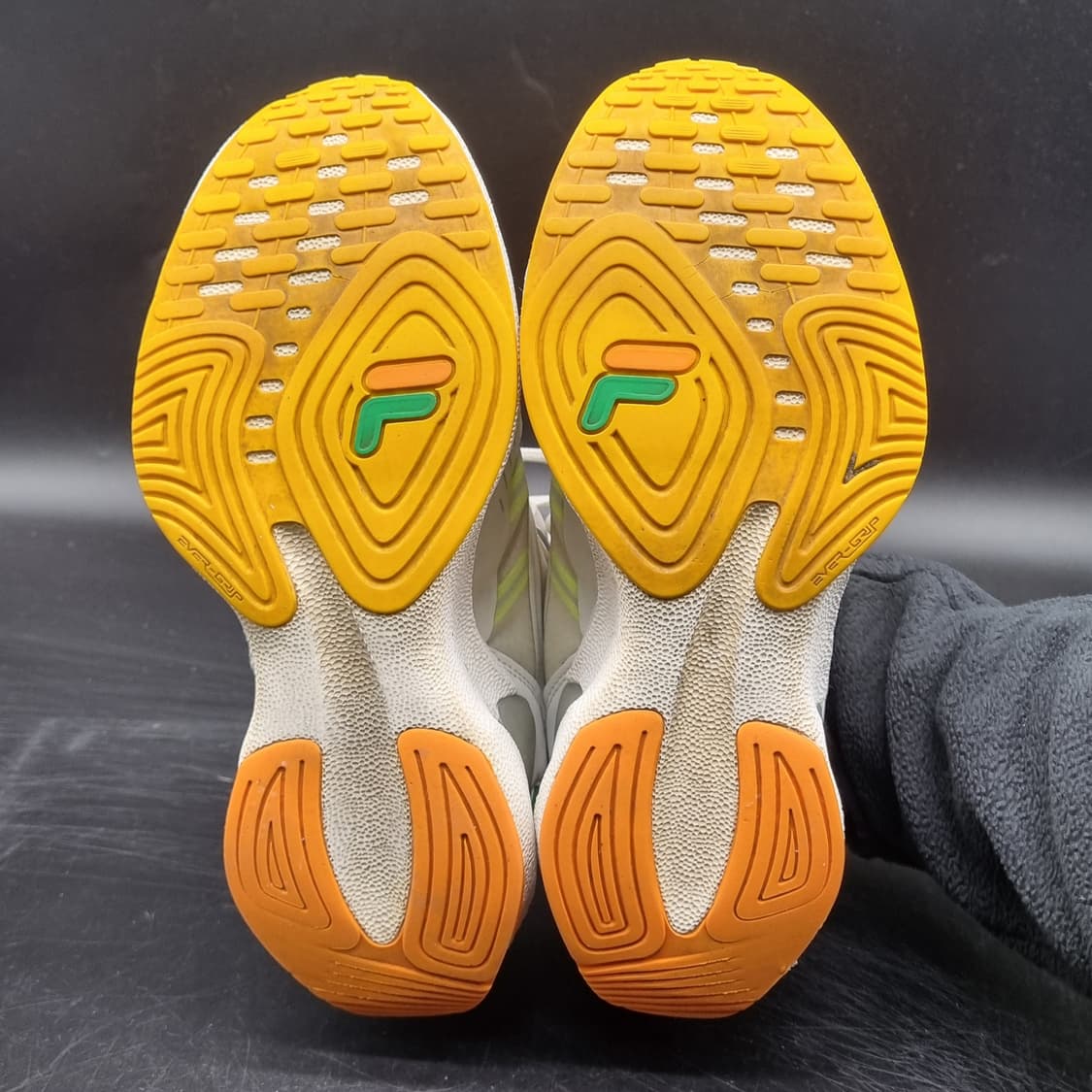 휠라 뉴런5 여성운동화240 상품이미지3