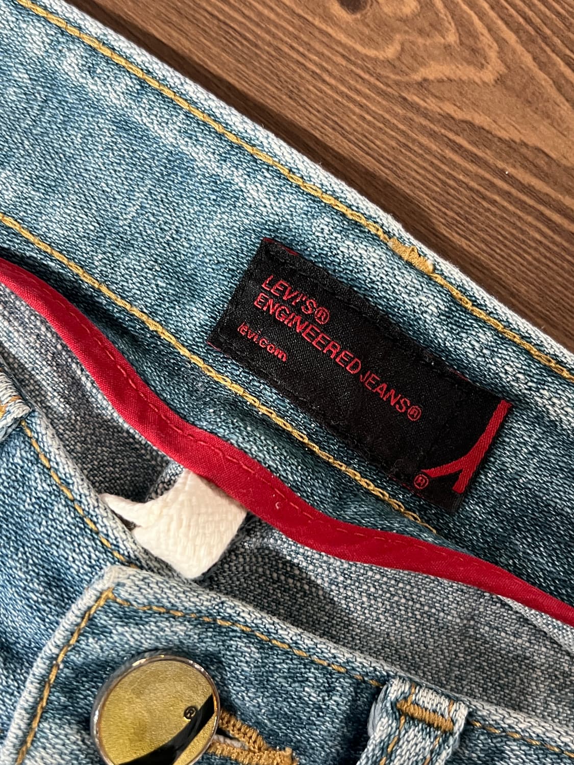 Levis 리바이스 엔지니어드 진 나팔핏 부츠컷 연청 데님 팬츠 상품이미지6