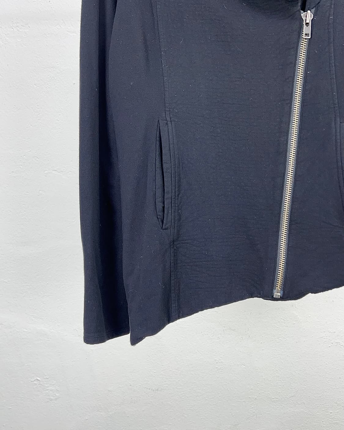 헬무트랭 블랙 비대칭 언발런스 모달 집업 마운틴 자켓 상품이미지5