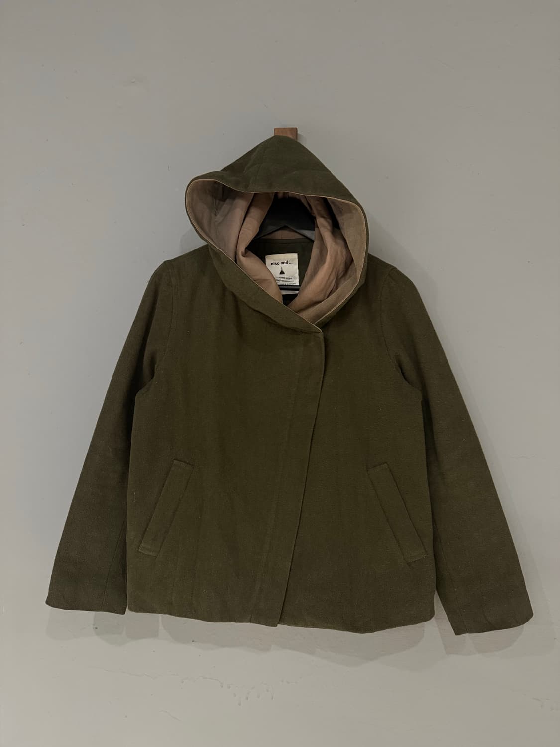 niko and diagonal zipper hood coat 상품이미지6
