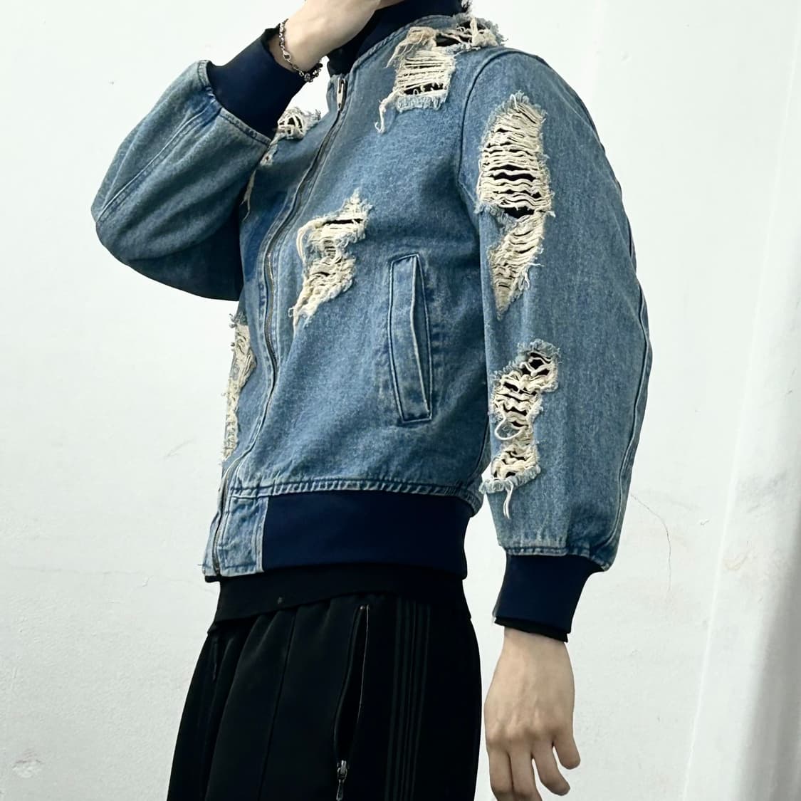 비이커 디스트레스드 데님 블루종 자켓 상품이미지3