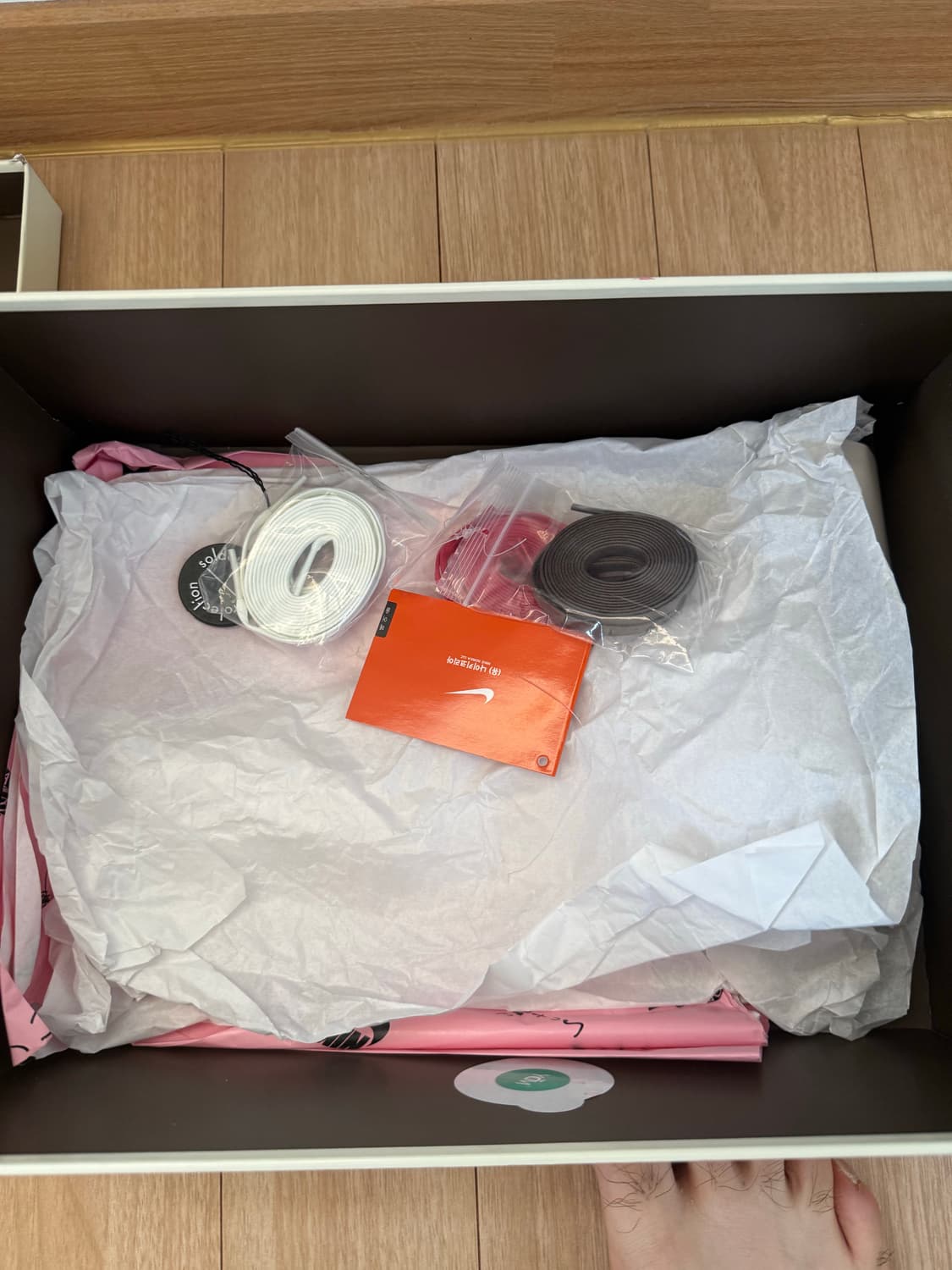 나이키 트레비스 스캇 조던 1  리버스 모카 270 상품이미지4