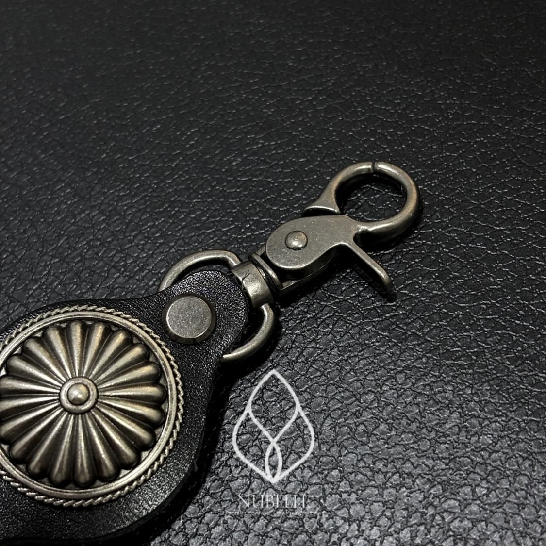 🌗 Chrome stud keyring / 크롬 플라워 스터드 키링 상품이미지5