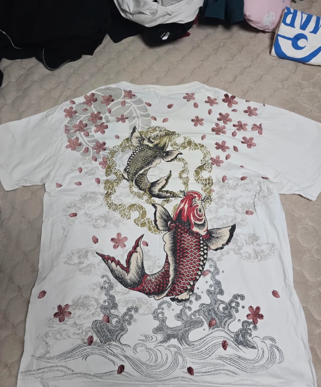 잉어 자수 티셔츠 상품이미지1