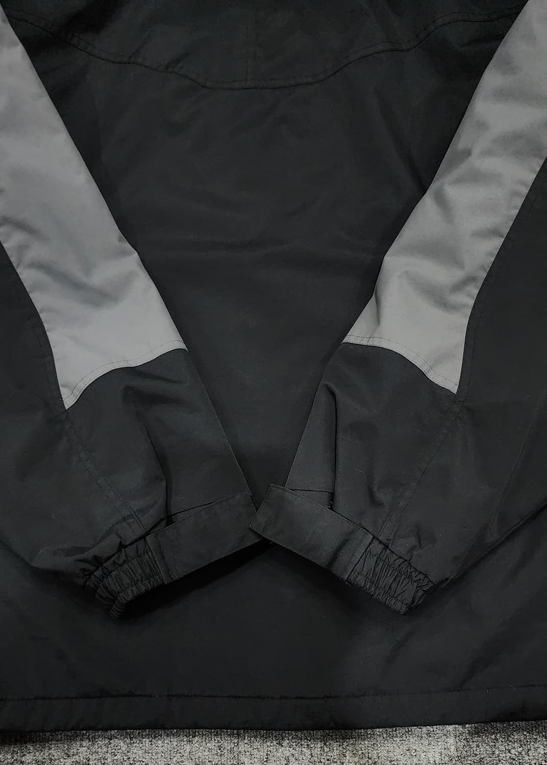 오클리 테크니컬 아카이브 바람막이 자켓 XL 상품이미지5