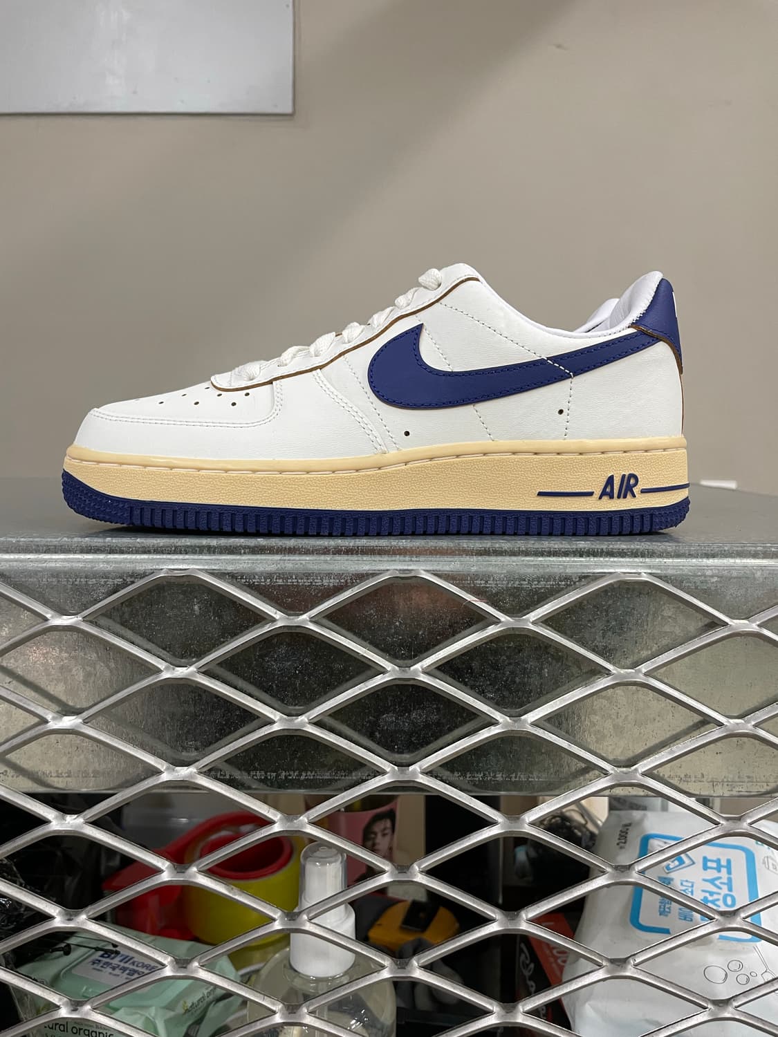 나이키 에어포스 1 세일 페일 바닐라 240 (gr-4228) 상품이미지1