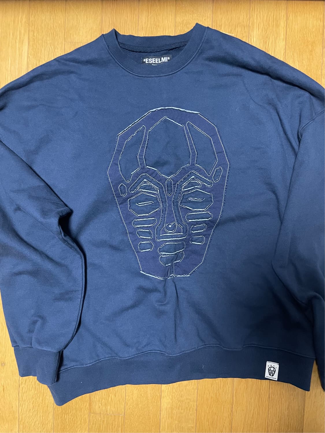 에씰미 앵글런 콜라보 맨투맨 상품이미지1