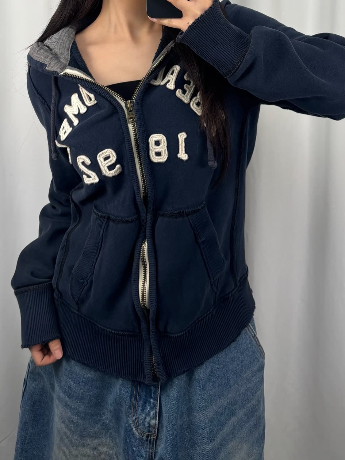 아베크롬비 스펠로고 네이비 후드집업 상품이미지3