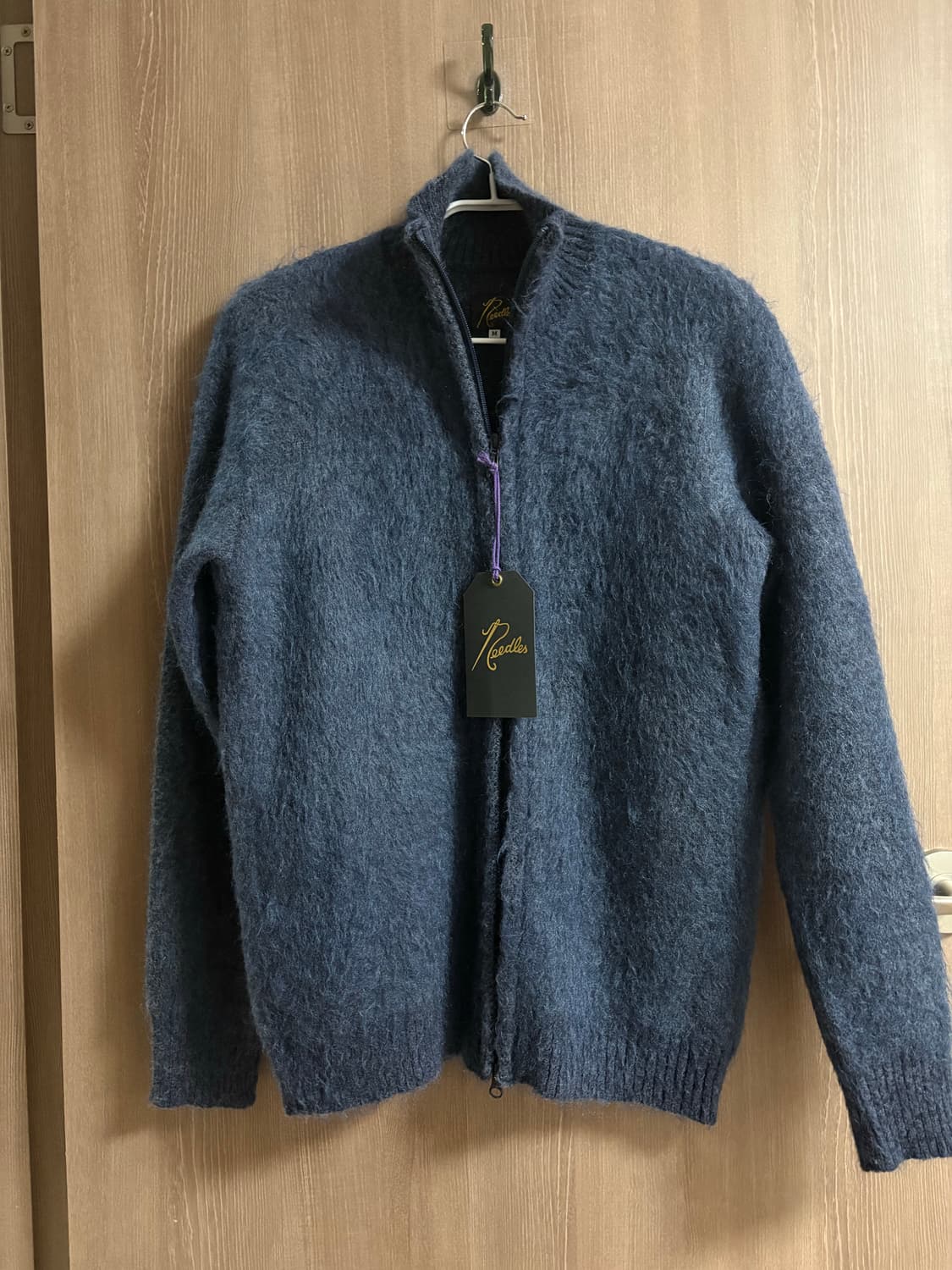 니들스 니트집업 상품이미지1