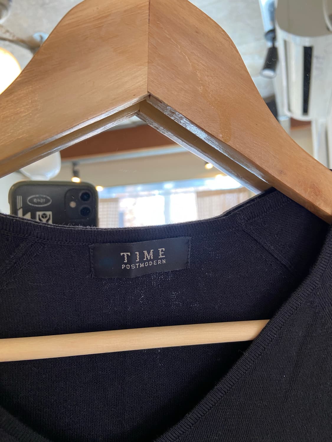 TIME 블랙 반팔 브이넥니트 상품이미지3