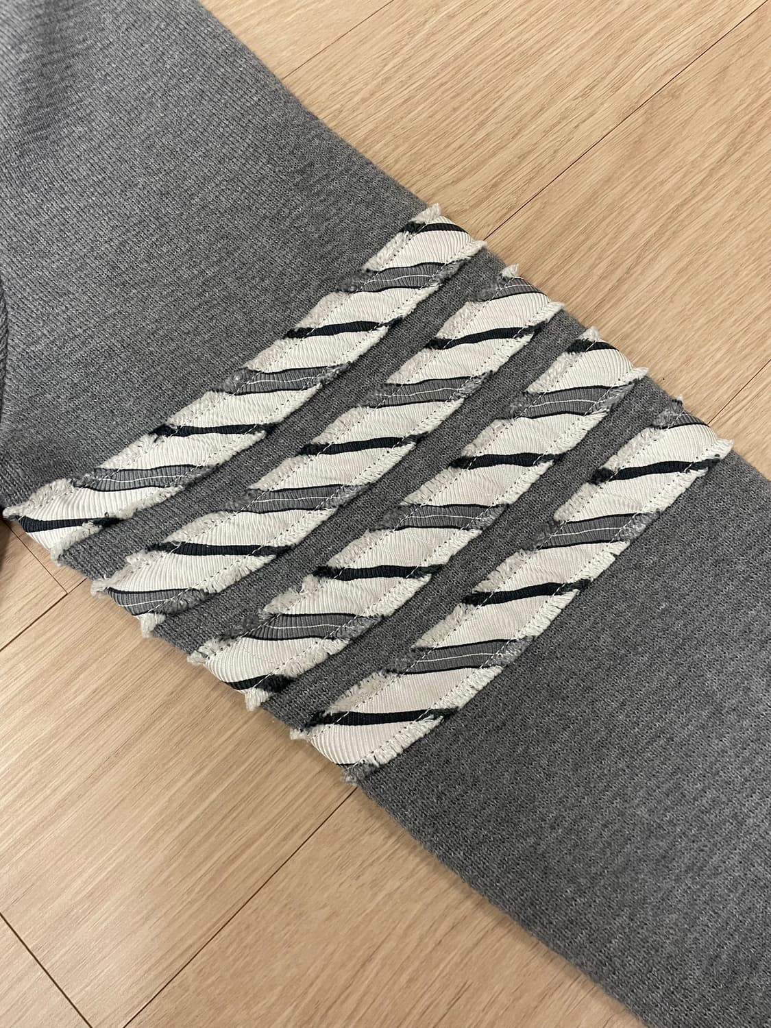 톰브라운 밀라노스티치 가디건 상품이미지4