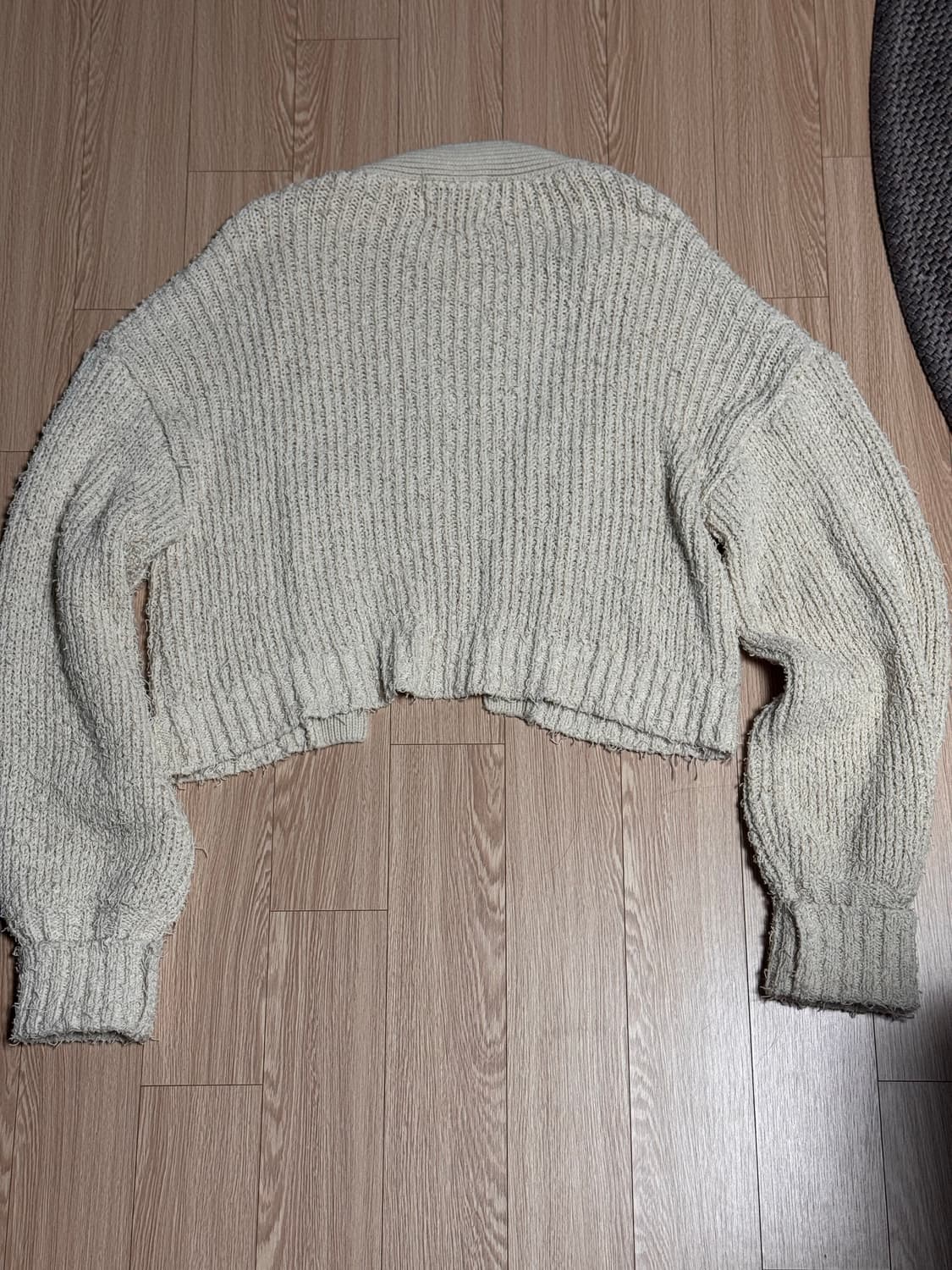 쉬이즈큐트 플러피 가디건 아이보리 팝니다 상품이미지3