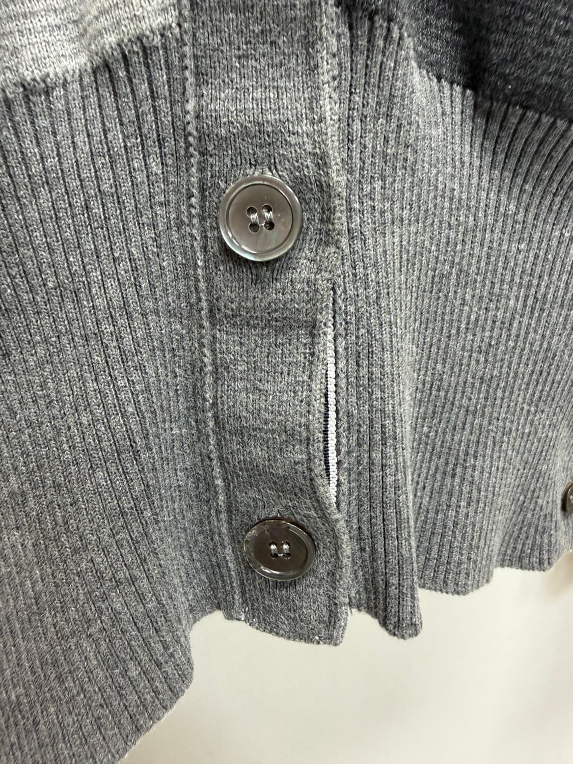 톰브라운 펀믹스 사선 가디건 (44)  상품이미지9