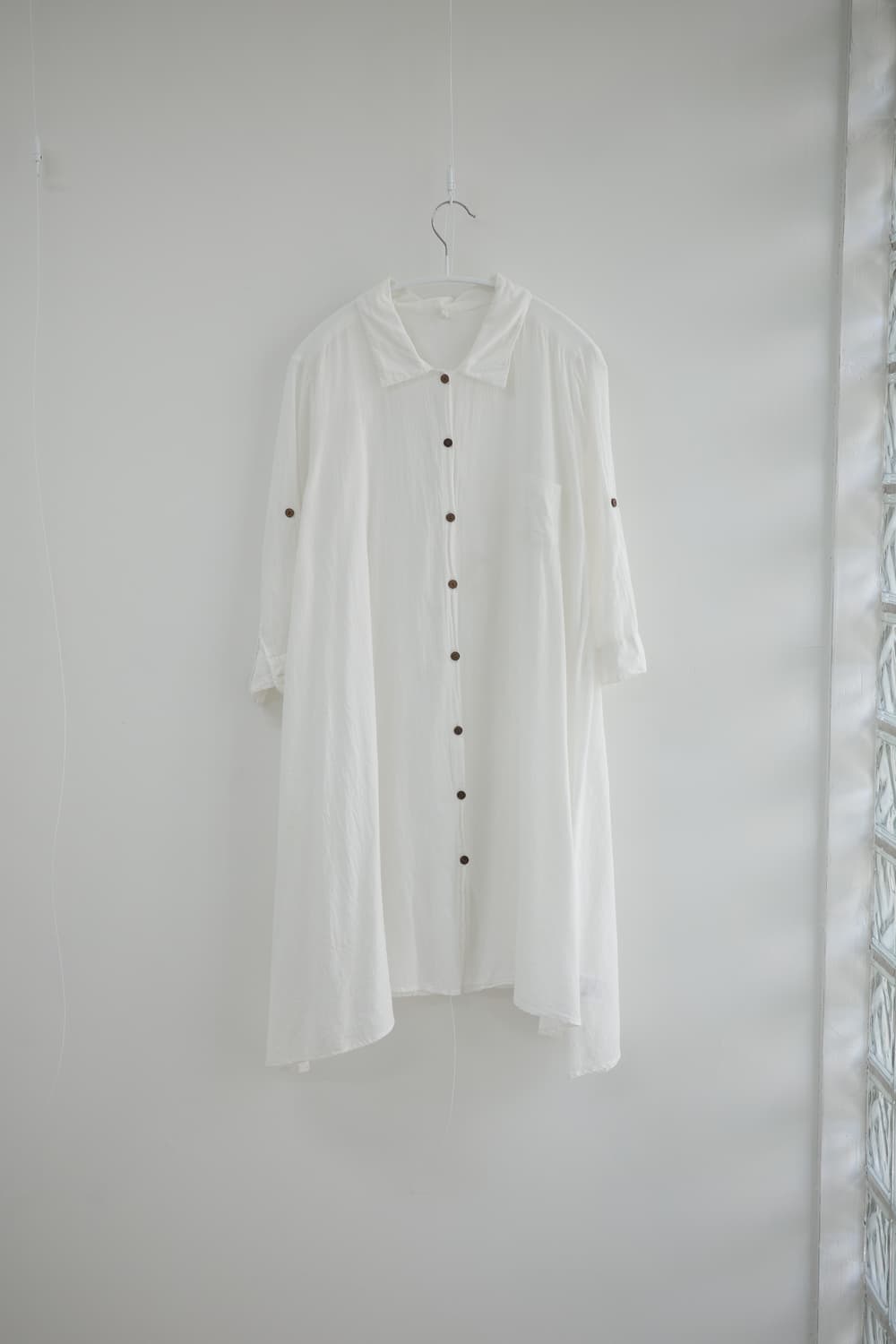 White collar wood button one-piece 상품이미지3