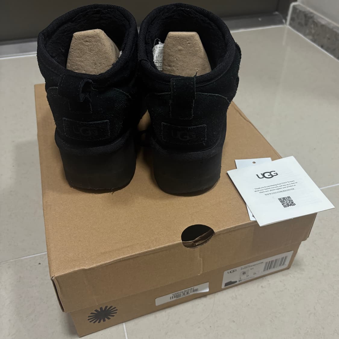 UGG CLASSIC ULTRA MINI PLATFORM 상품이미지5