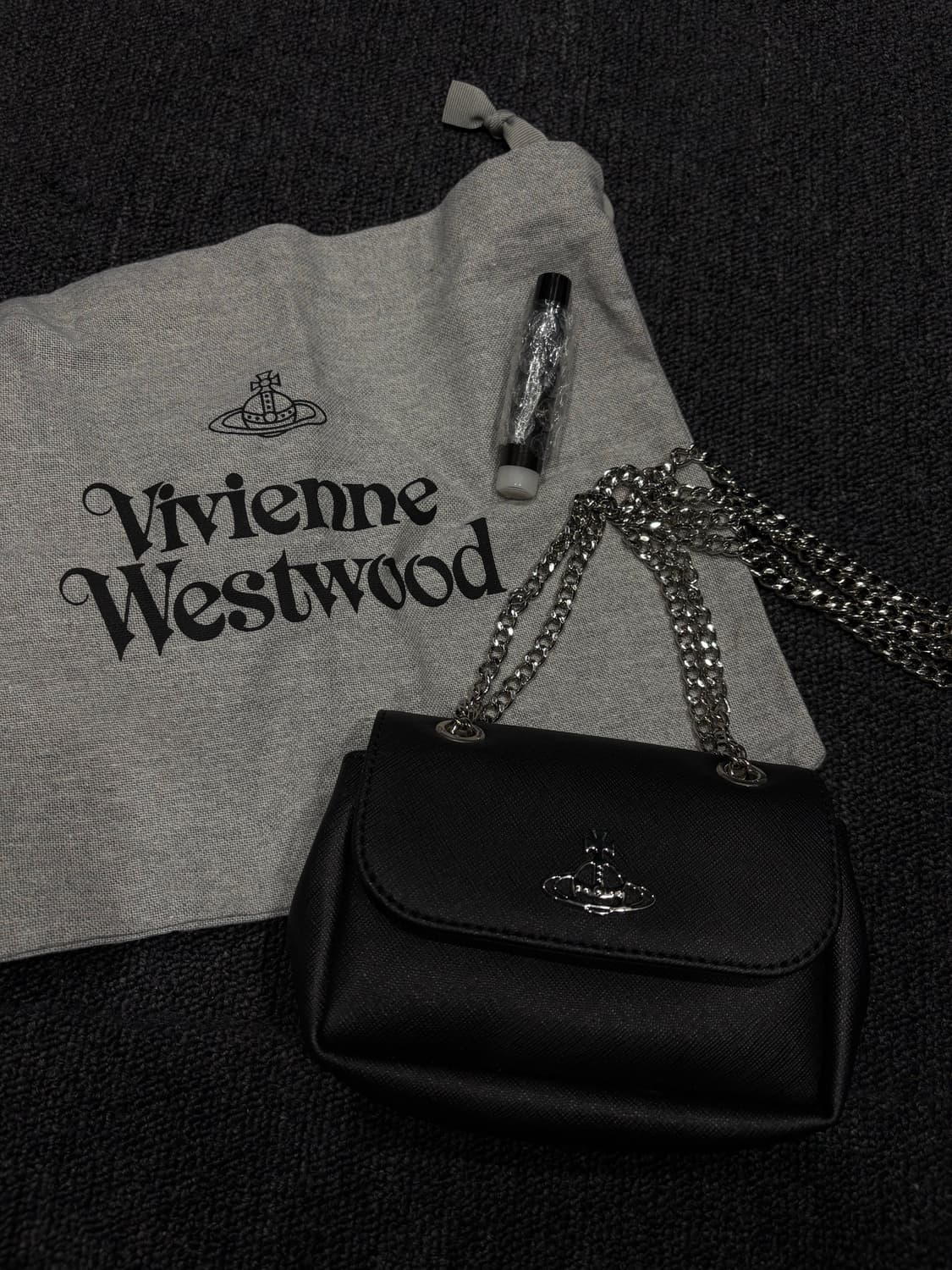 비비안웨스트우드 스몰 체인 펄스 백 상품이미지2