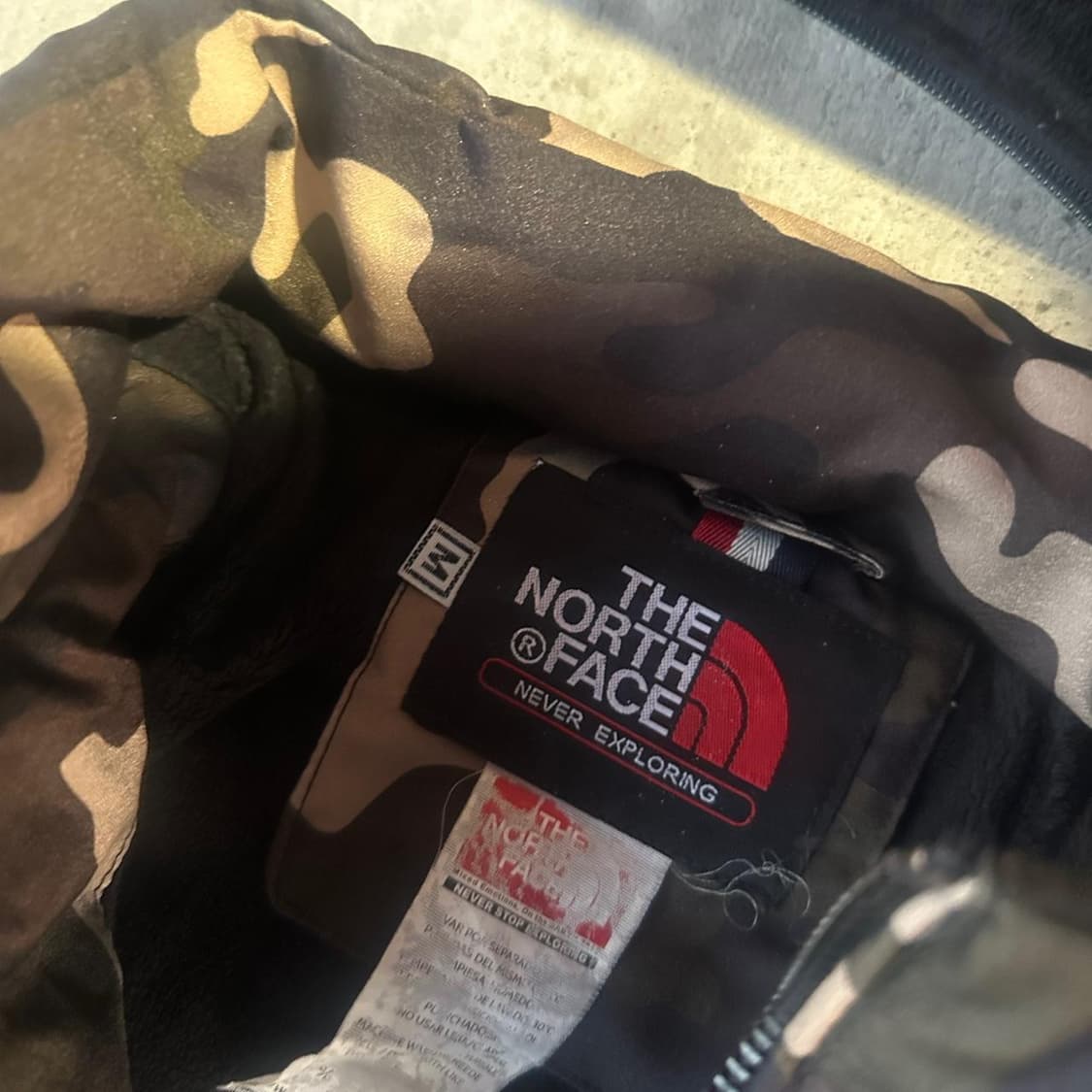 레어 노스페이스 카모 후드 패딩 상품이미지4