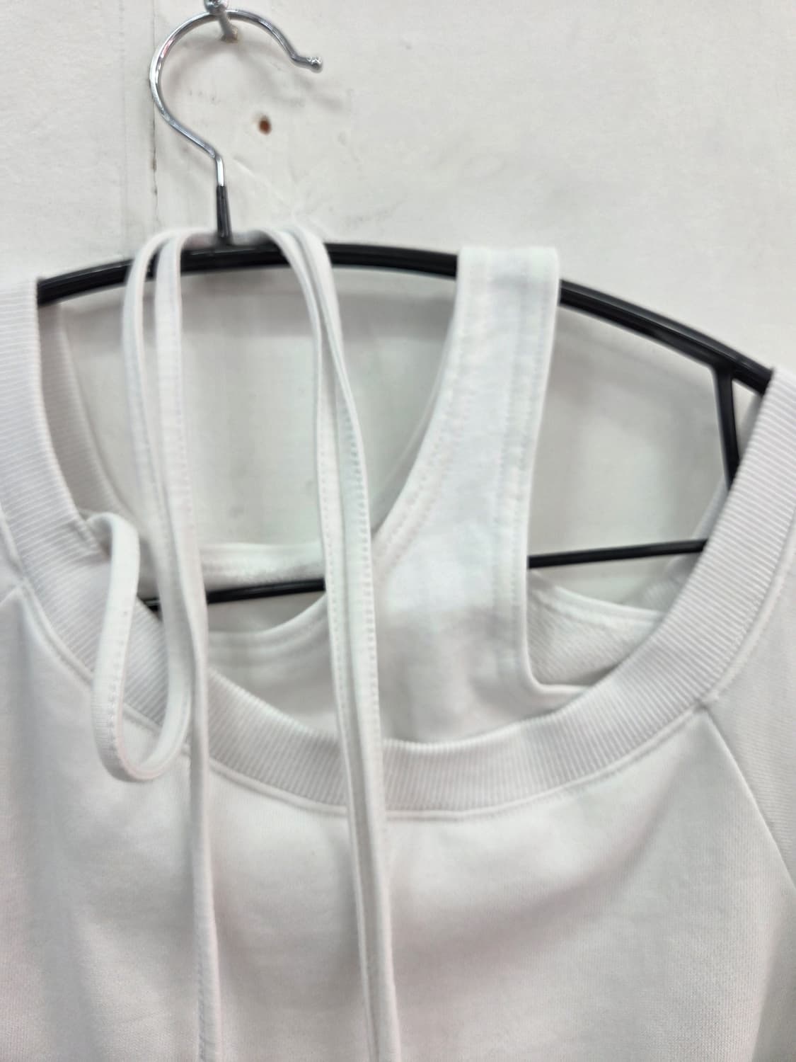 F 23SS 나체 슬릿 레이어드 맨투맨 화이트 상품이미지5