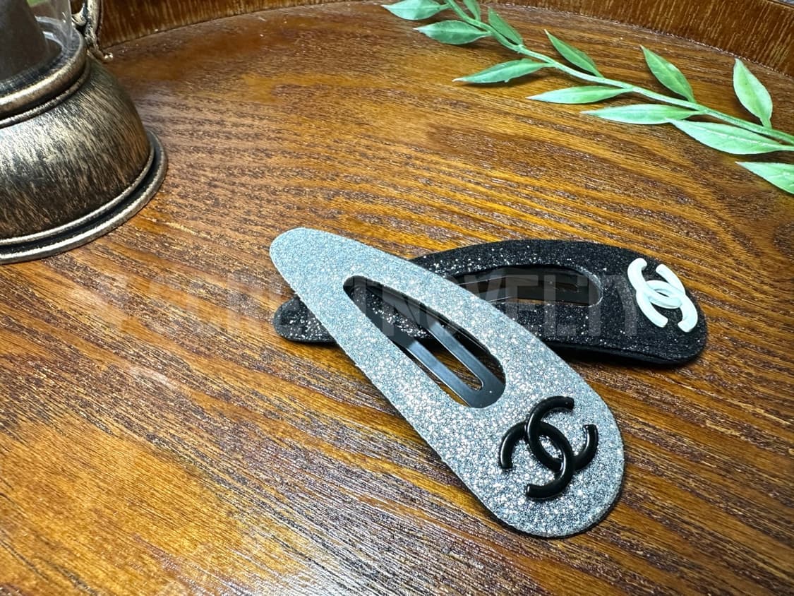 샤넬 글리터 헤어핀 실버 / 블랙 (개당가격) 상품이미지9