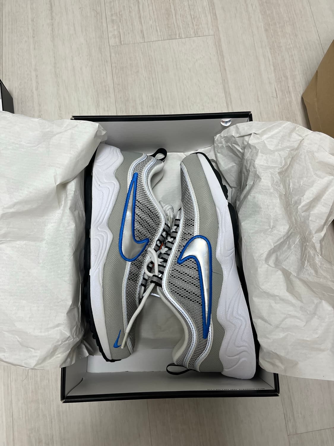 [270]나이키 줌 스피리돈 상품이미지2